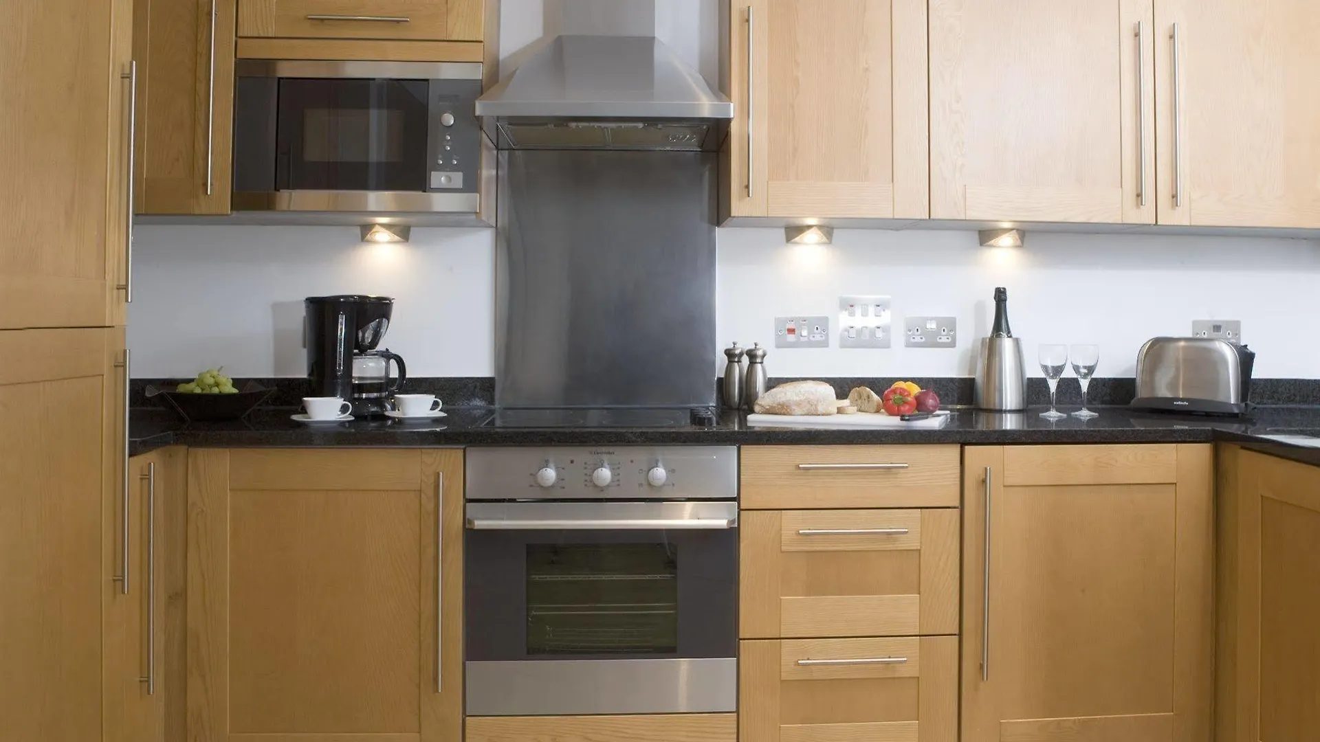 Marlin Apartments Stratford Londra